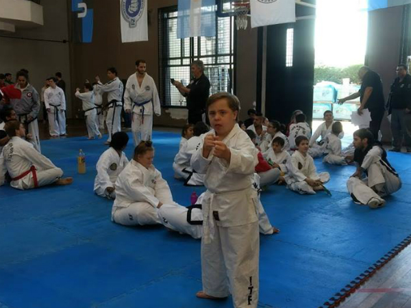 Joven berissense obtuvo dos medallas de oro en el Campeonato de Taekwon-Do Adaptado